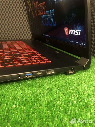 Игровой ноутбук MSI 17.3