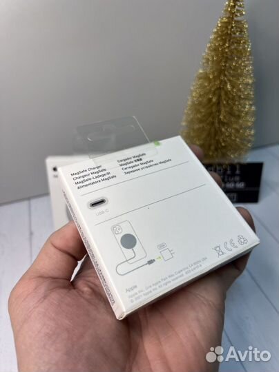 Беспроводное зарядное устройство Apple Magsafe