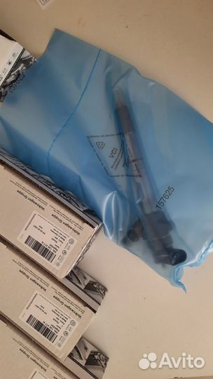 Форсунка VW 04L130277N bosch 0445110554