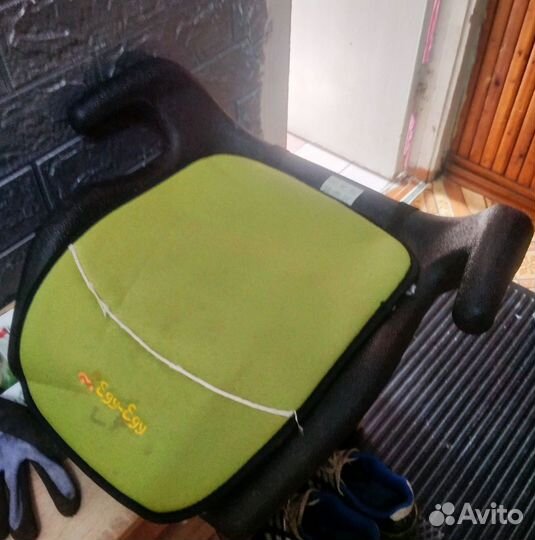 Автокресло бустер