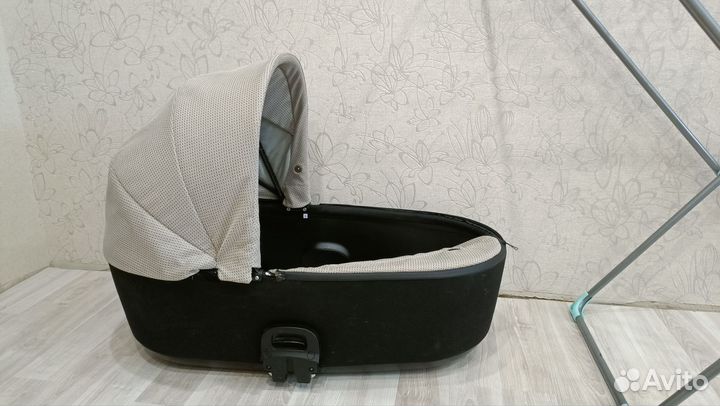 Коляска люлька