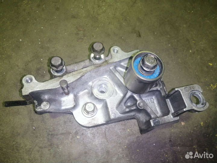 Кронштейн крепления натяжителя ремня грм Subaru