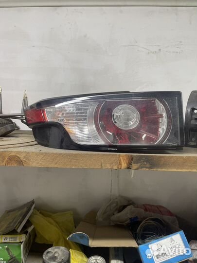 Левый фонарь range rover evoque