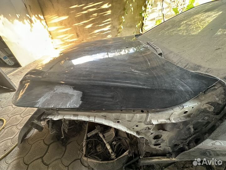 Капот на бмв е60