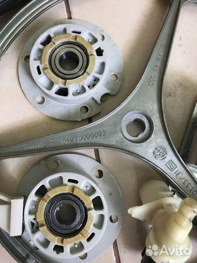 Запчасти на стиральную машинку Whirpool AWT 5100