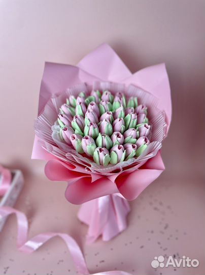 Съедобные букеты и подарки из зефира и шоколада