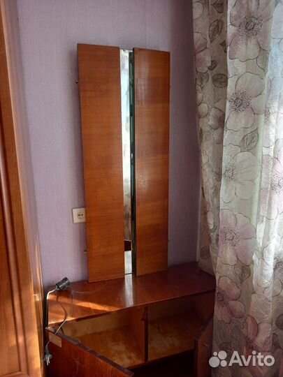 Трельяж трехстворчатый