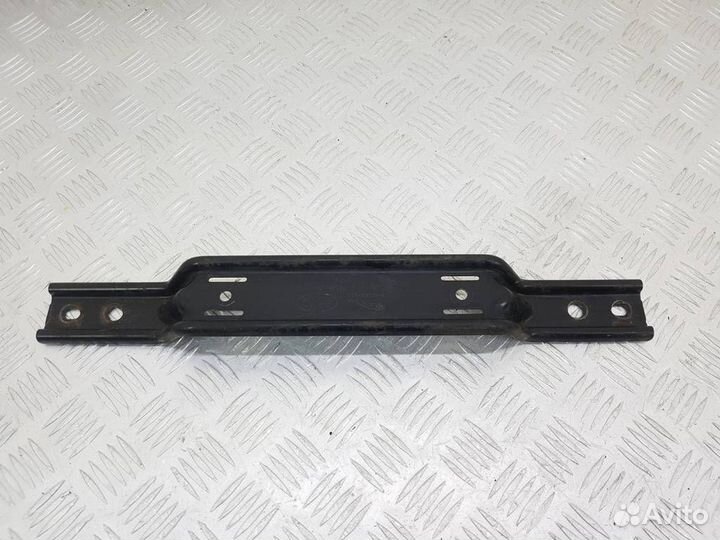 J8A2-111A44-AC Кронштейн Land-Rover Range Rover V