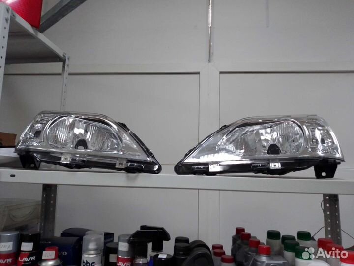 Фары Лада Ларгус