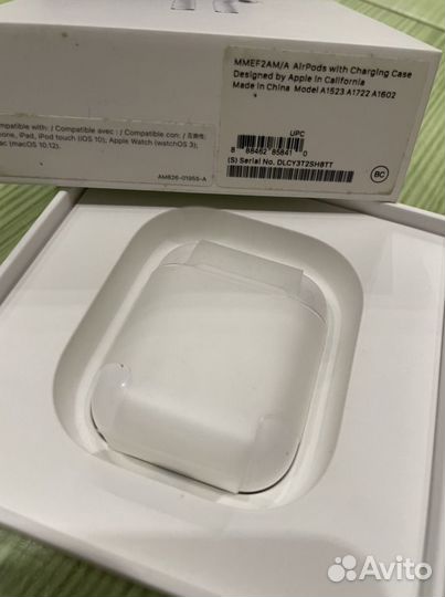 Airpods 1 поколения