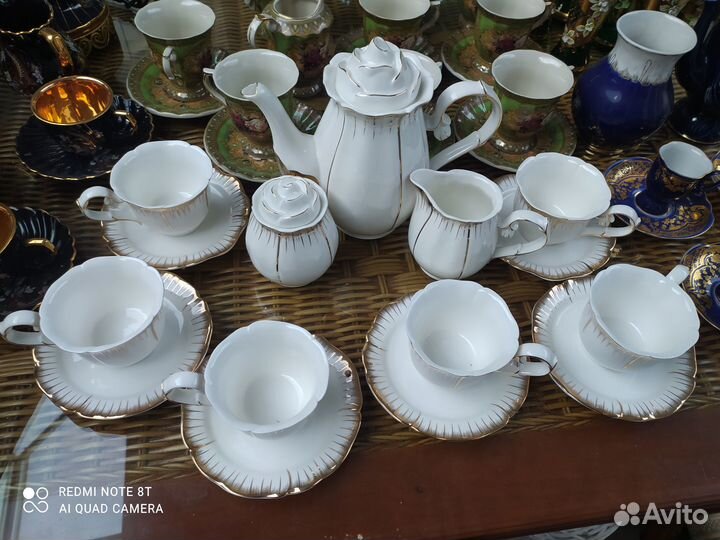 Продаю чайные и кофейные сервизы, статуэтки
