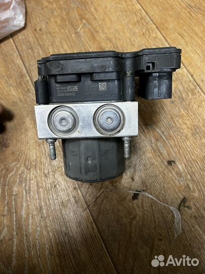 Блок ABS Toyota Camry 50 / 55 44540-33380