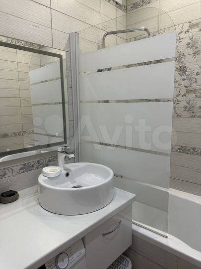 2-к. квартира, 63 м², 11/18 эт.