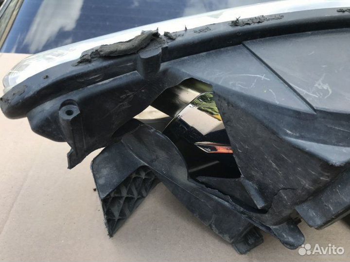 Фара правая Citroen C4