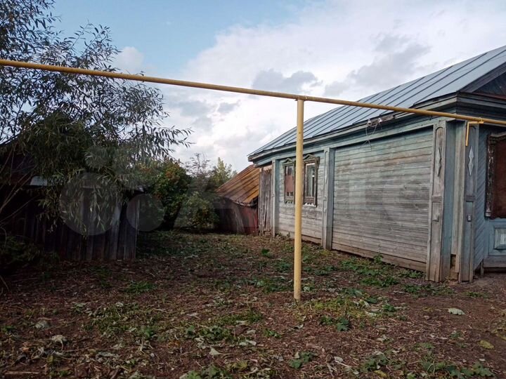 Дом 35 м² на участке 32,9 сот.