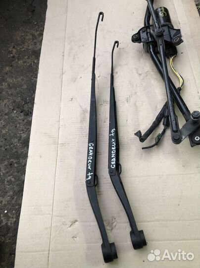 Поводки дворников Hyundai Grandeur TG