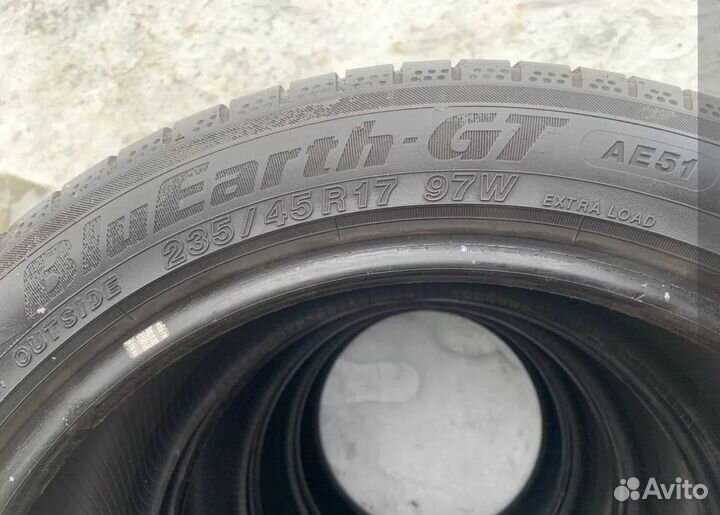 Yokohama BluEarth-GT AE-51 235/45 R17 97W