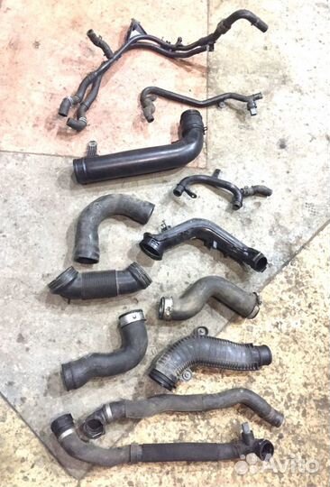 Патрубок пассат сс 1.8 МКПП