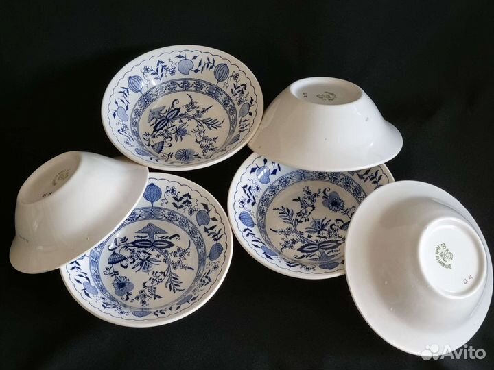 Набор тарелок 