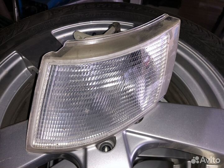 Поворотник левый 2110 2111 2112