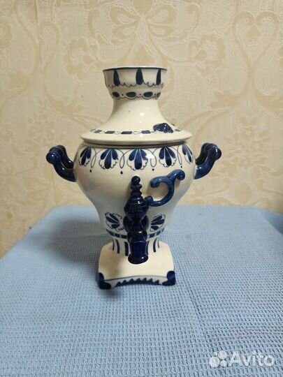 Самовар фарфоровый Гжель