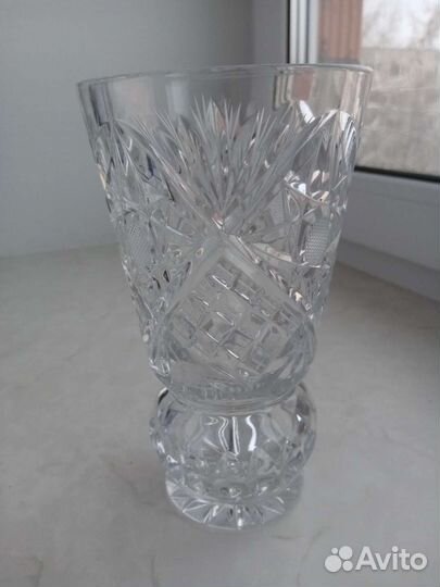 Ваза хрустальная