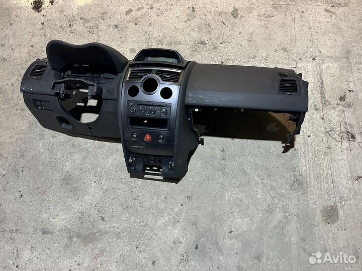 Торпедо Renault Megane 2 торпеда