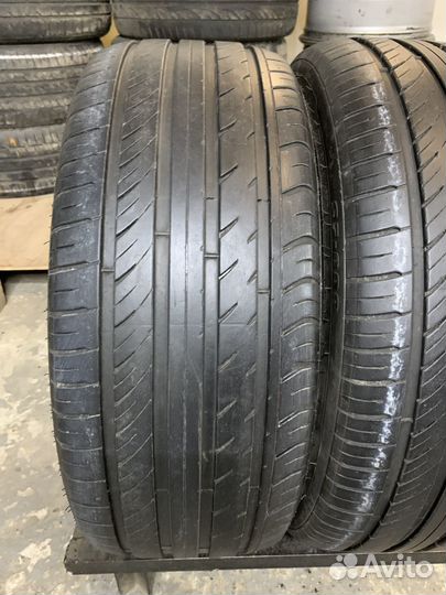 Sunfull SF-888 225/40 R19 93W