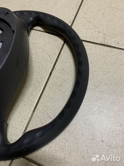 Руль на nissan almera n16