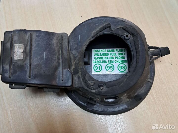 Лючек бензобака Renault fluence