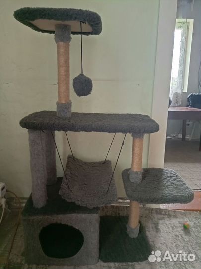 Домик для кошки с когтеточкой бу