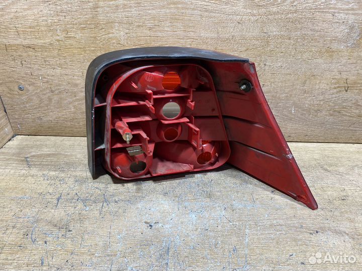 Фонарь задний левый Volkswagen Golf 4 Арт. 111243