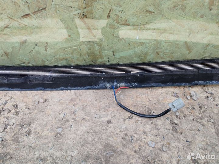 Лобовое стекло