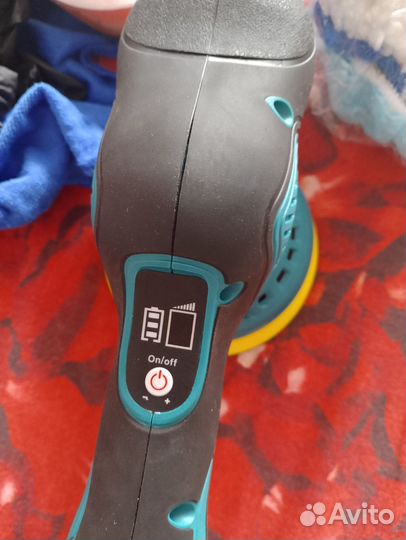 Полировальная машинка аккумуляторная