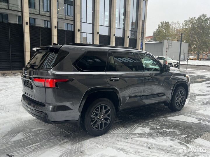 Toyota Sequoia 3.5 AT, 2023, 45 км