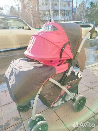 Прогулочная коляска