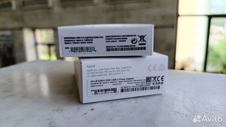 Зарядное устройство для iPhone 20w + кабель