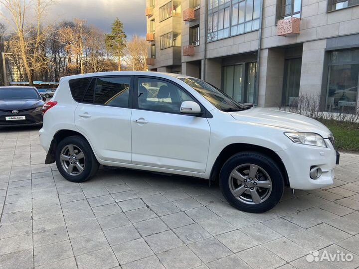 Toyota RAV4 2.0 CVT, 2012, 243 150 км