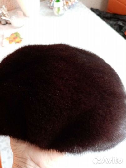 Женский норковый берет