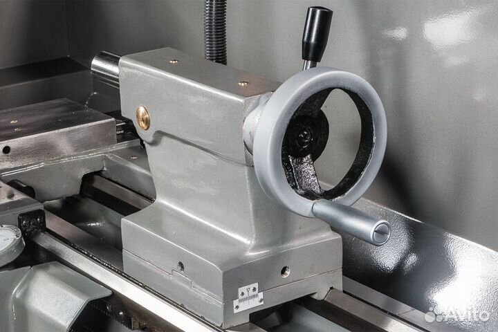 Токарно-винторезный станок Jet