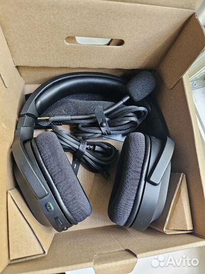 Беспроводные наушники Razer Barracuda X