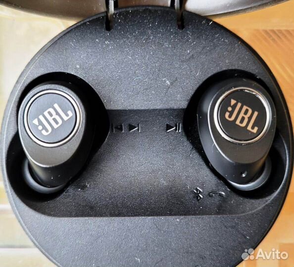 Беспроводные наушники jbl X оригинал новые