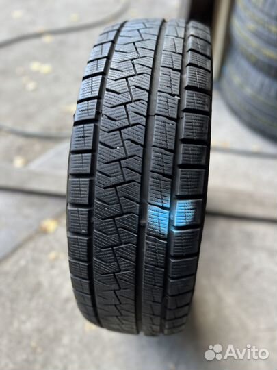Pirelli Ice Asimmetrico 245/45 R17