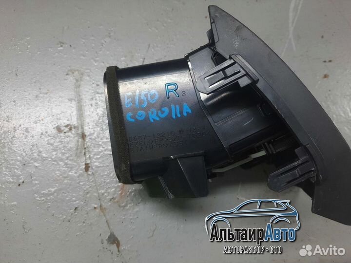 Дефлектор печки правый верхний Toyota Corolla E150