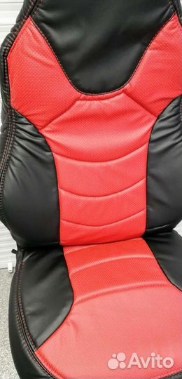 Чехлы из эко-кожи универсальные пилот к-т