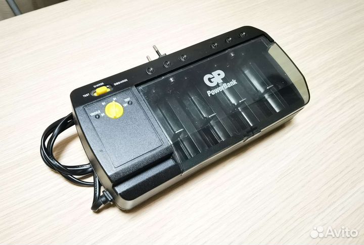 Зарядное устройство GP pb320gs