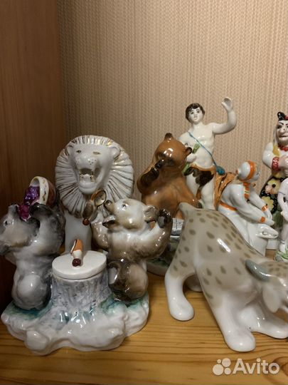 Медведь, Лев, Собаки. Баба Я. Лфз Статуэтка Фарфор
