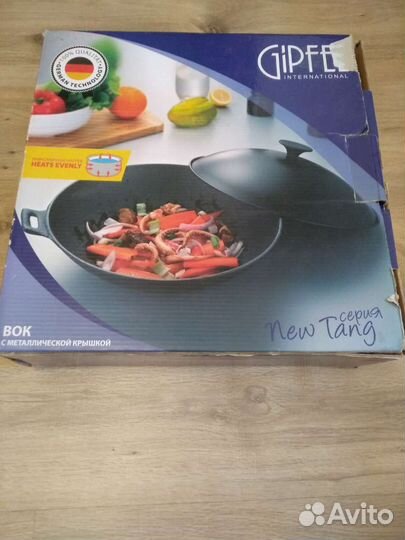 Чугунная сковорода вок
