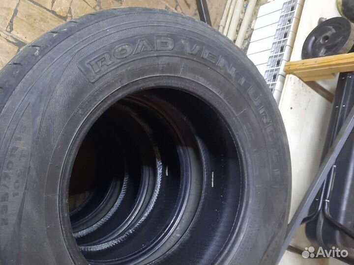Kumho Road Venture ST KL16 235/70 R16