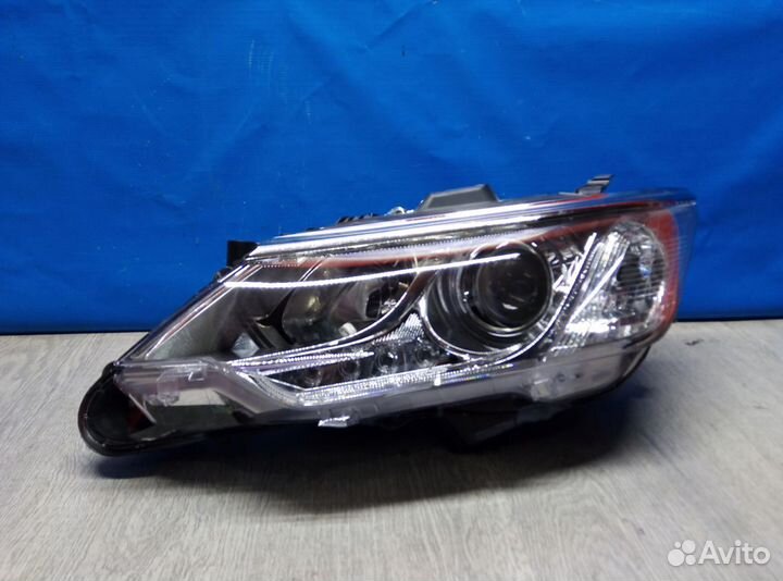 Фара левая Toyota Camry 7 хв50 11-17